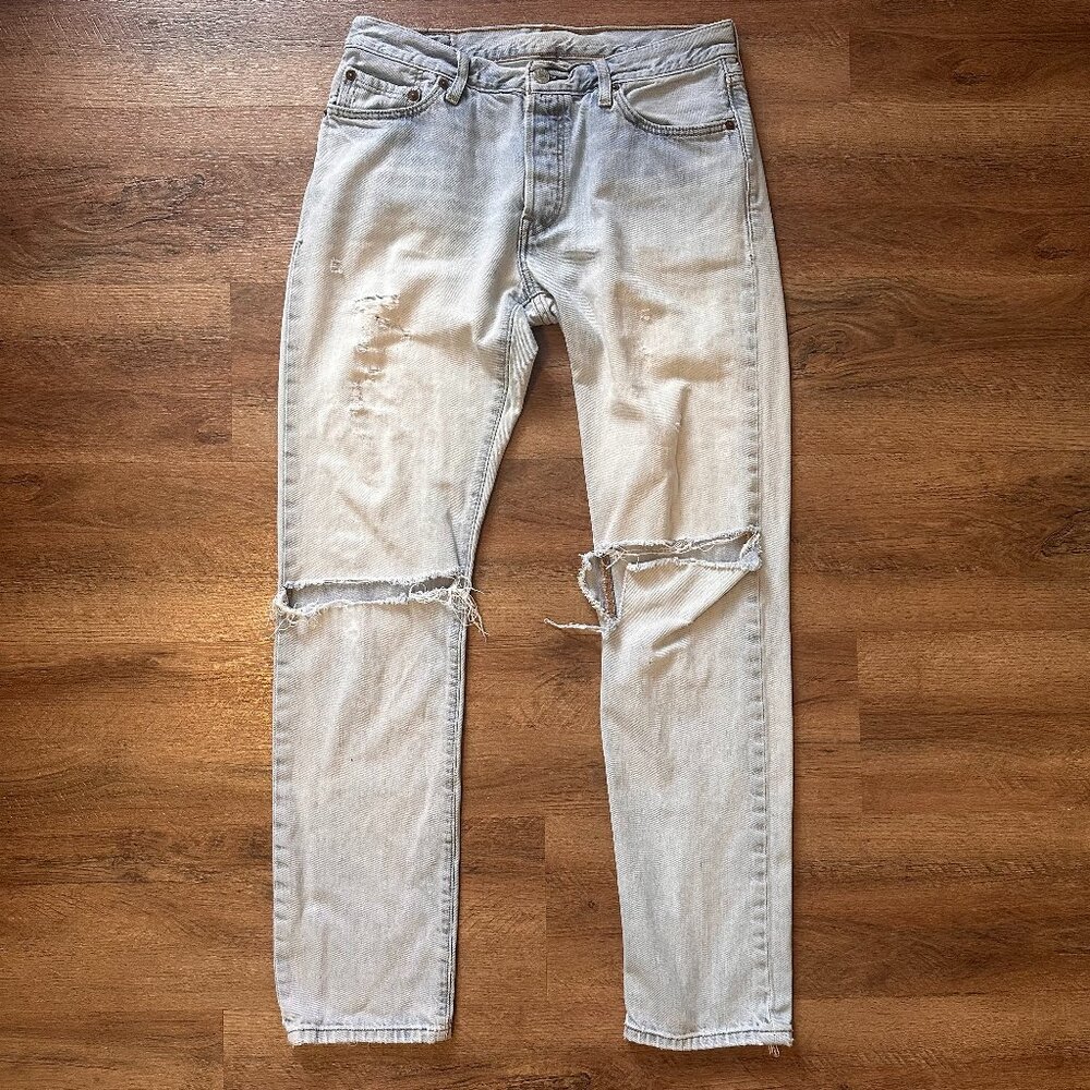 Levi's Jeans Mens 29x31 Light Blue 501 Distressed Ripped Cotton Denim Pants